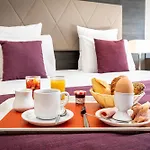 Les Jardins De St Cloud 4* サン＝クルー