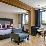 Les Jardins De St Cloud 4* サン＝クルー