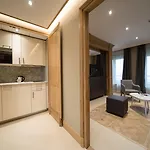 Les Jardins De St Cloud 4* サン＝クルー