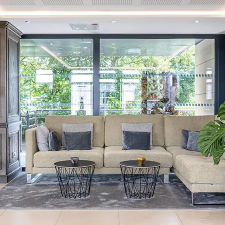 Apart Otel Les Jardins De St Cloud