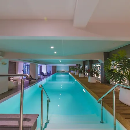Les Jardins De St Cloud 3* Сен-Клу