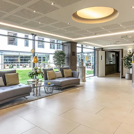 Aparthotel Les Jardins De St Cloud