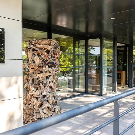 Les Jardins De St Cloud