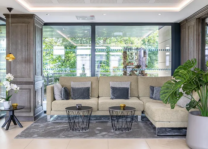 아파트호텔 Les Jardins De St Cloud