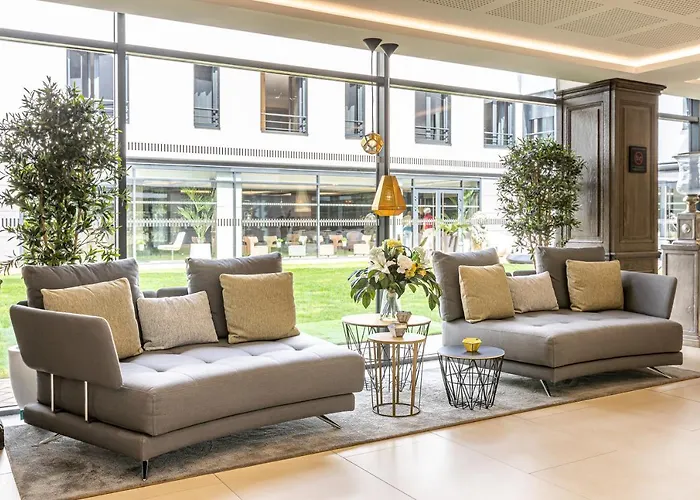 Les Jardins De St Cloud