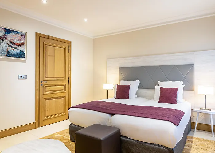 Les Jardins De St Cloud 아파트호텔 4*