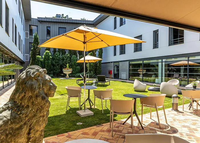 아파트호텔 Les Jardins De St Cloud 4*