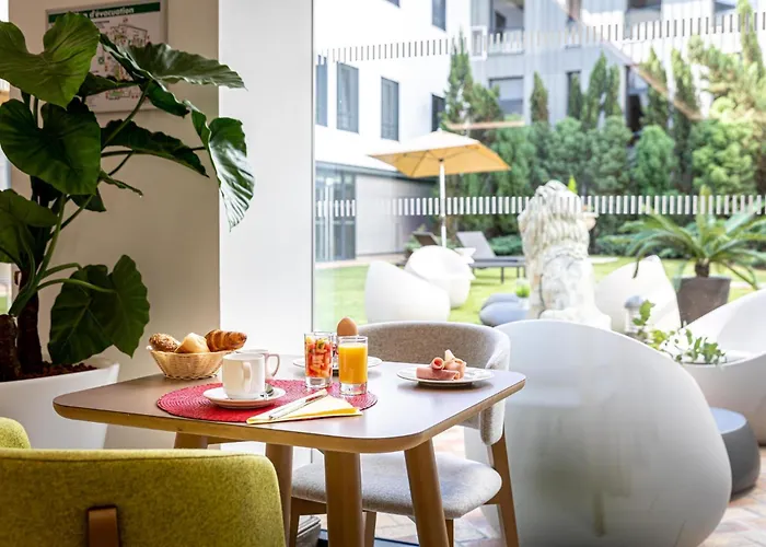 Les Jardins De St Cloud 아파트호텔