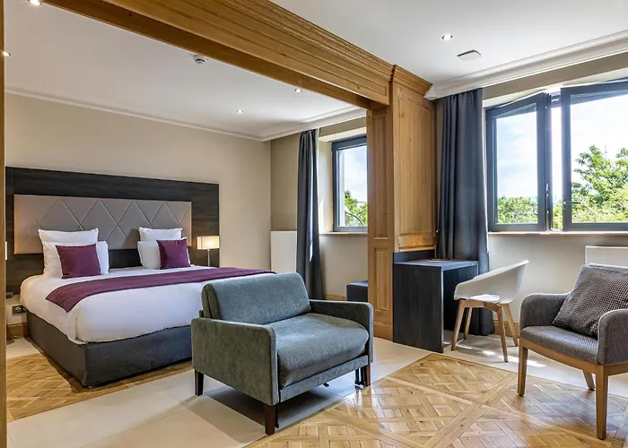 Les Jardins De St Cloud 4* 생클루